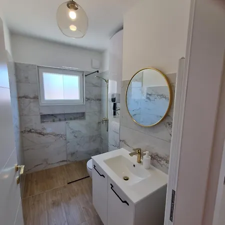 With View On Marine * זאדאר