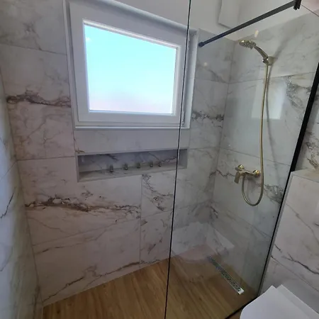 Daire With View On Marine *